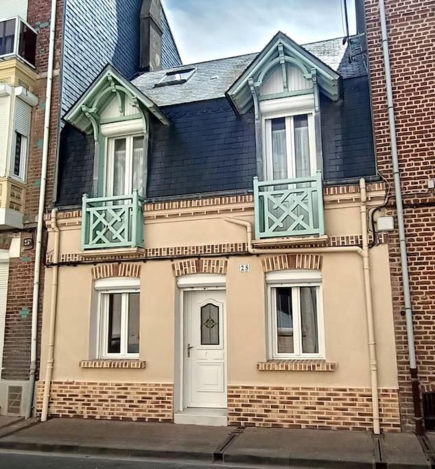 Logement Dans Maison De Pecheur Le Tréport Zewnętrze zdjęcie